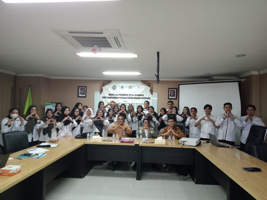 DUA ORANG TENAGA PENDIDIKAN FDKI IKUTI WORKSOP ARSIPARIS