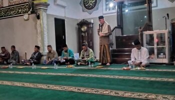 Peringatan Isra' Mi'raj di Masjid Al-Falah Tanah Bawah Kec.Puding Besar kab.Bangka. Rusydi Sulaiman Apresiasi Sikap Antusias Warga Desa Tanah Bawah.